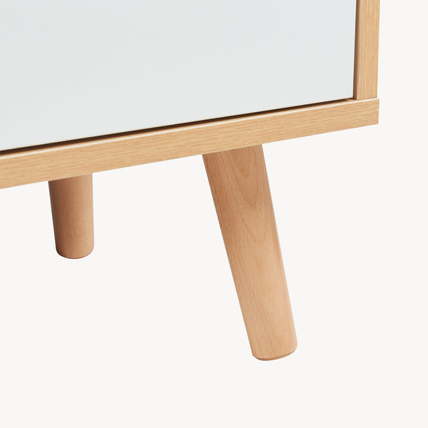 Comodino Bordkak con 3 Cassetti e Scomparto Aperto 55 x 48 x 30 cm - Effetto Rovere / Bianco [en.casa]