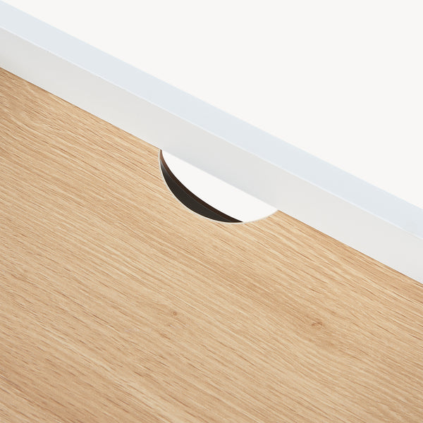 Table de chevet Kuorshare 55 x 42 x 37 cm blanc effet chêne [en.casa]