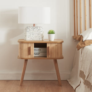 Comodino Nordkapp con 2 Ante Scorrevoli - Color Naturale [en.casa]