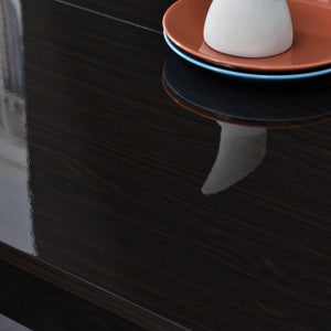 Table de Salle à Manger Skien pour 4 Personnes 117 x 76 x 74 cm Effet Noyer Foncé Brillant [en.casa]