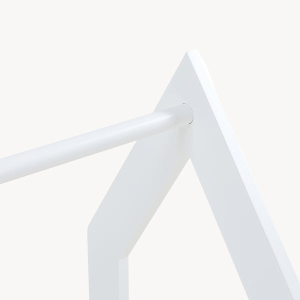 Portant à vêtements Langeskov de forme cabane pour enfant 78 x 75 x 35 cm blanc [en.casa]