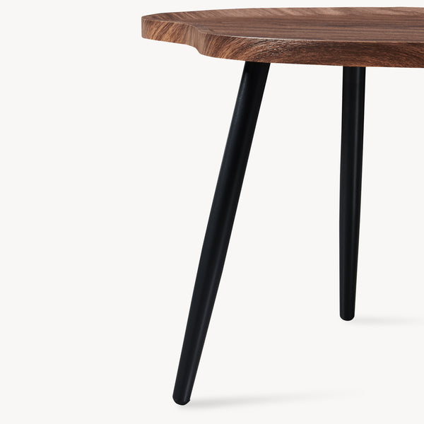 Tavolino da Caffè Trestaneng con Piano Sagomato 100x60x47 cm - Effetto Noce [en.casa] 