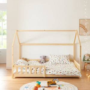 Hausbett Hesel mit Matratze und Rausfallschutz Weiß [en.casa]